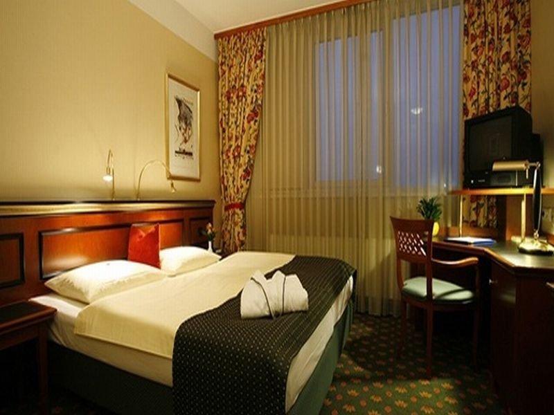Dormero Hannover-langenhagen Airport 4*